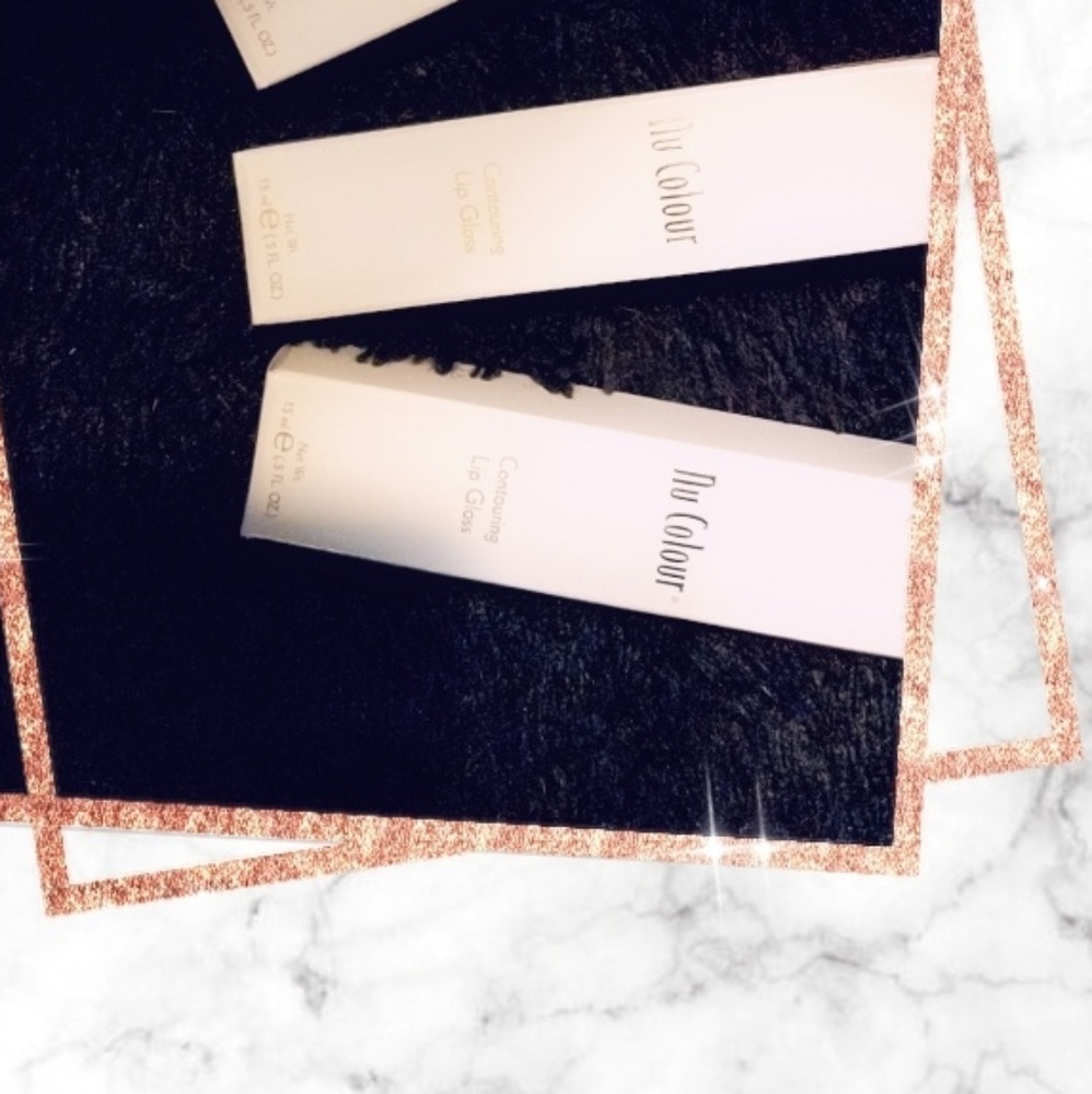 Contouring Lip Gloss